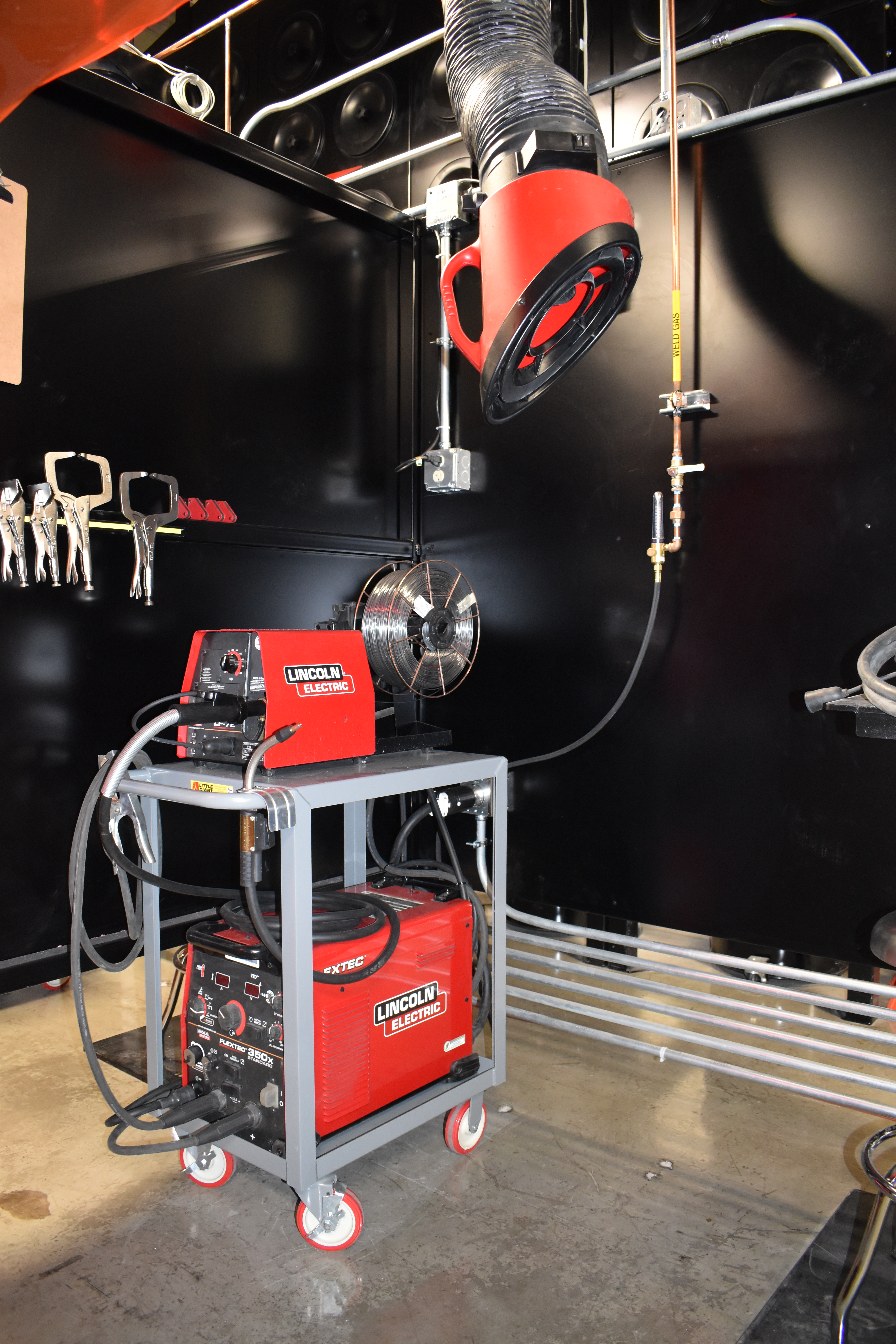 Weitz Converts Auto Lab into Welding Lab for Universal Technical